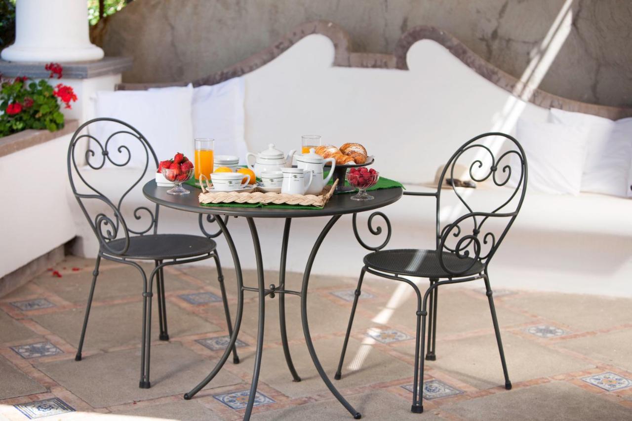 מלון אנה קאפרי Relais 2 Pini מראה חיצוני תמונה